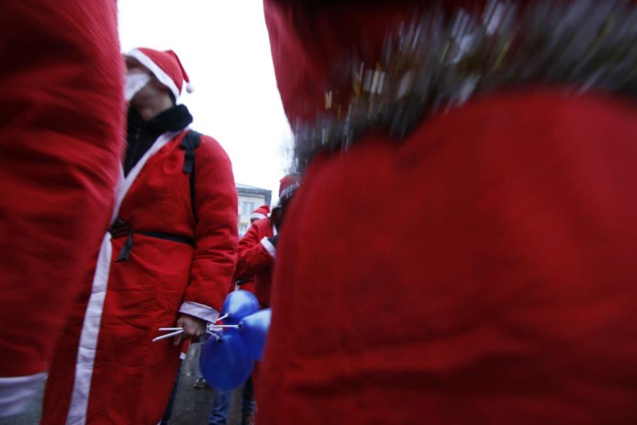 "Дед Мороз вместо честных выборов": фоторепортаж "Нового Калининграда.Ru"